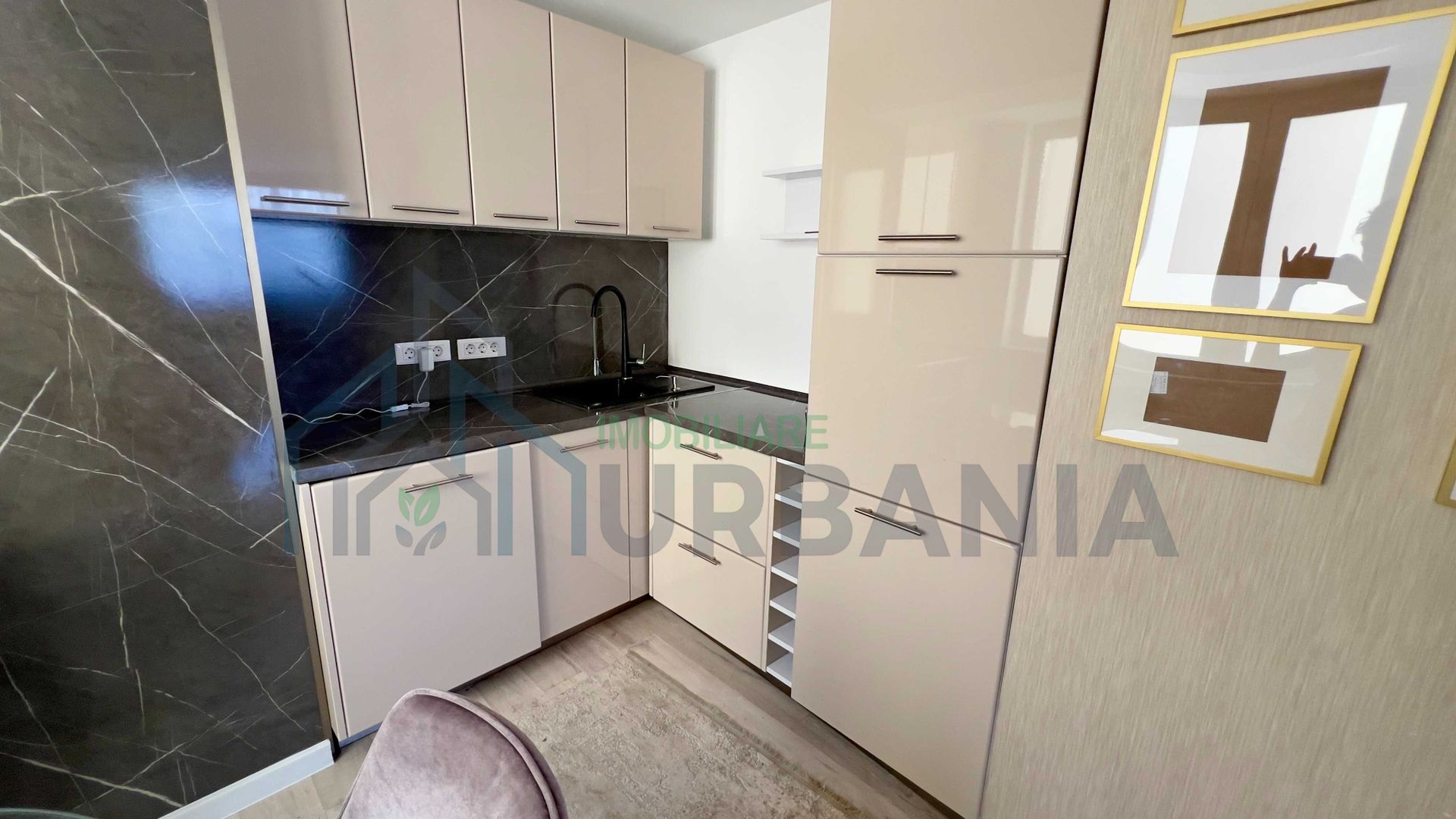 Apartament 3 camere, 100 mp, loc de parcare inclus, zona Palas - Poză 8