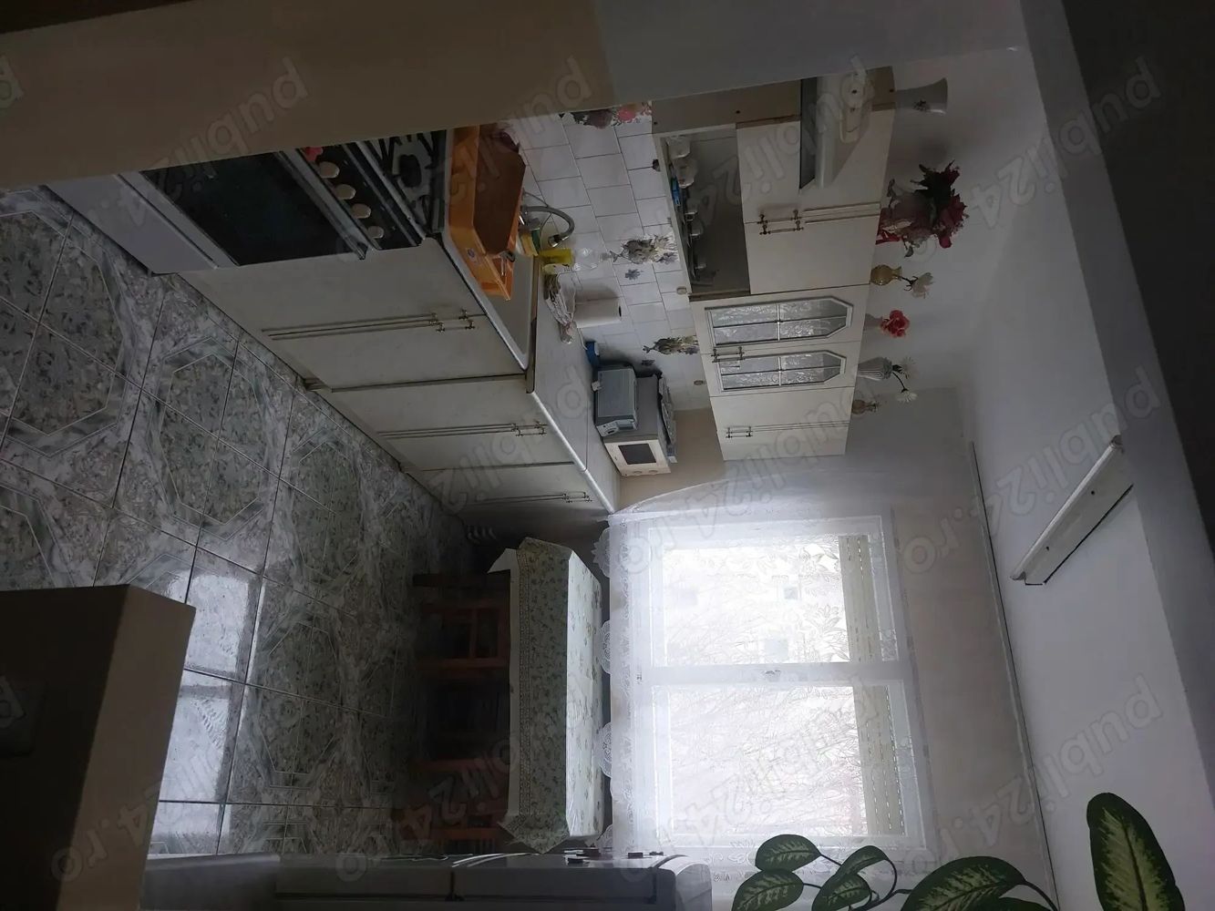 BRASADAS vinde ap 2 cam etaj 4/4 in Micro 16. - Poză 4