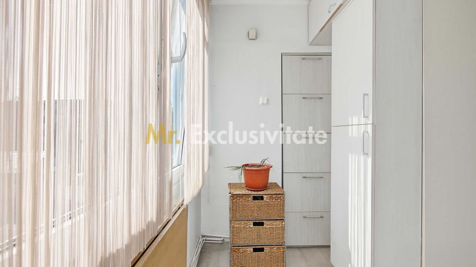 Central-Eremia, ap. 3 camere, 2 băi + boxă,proaspăt zugrăvit, et.2 - Poză 22