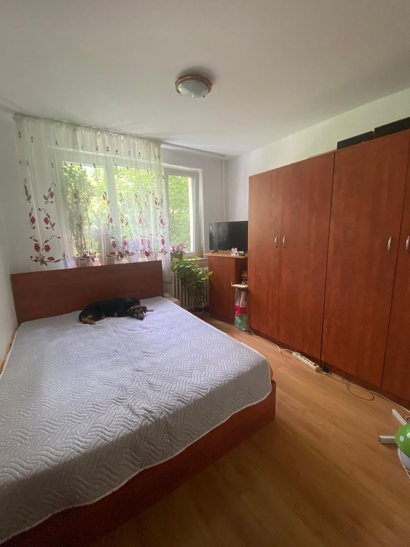 Apartament 3 camere decomandat Berceni - Poză 9
