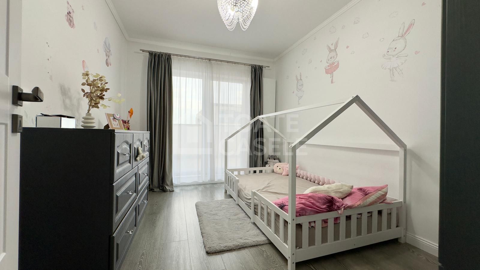 Apartament cu 3 camere, ultrafinisat – terasă, mobilat complet – zona Vivo - Poză 4