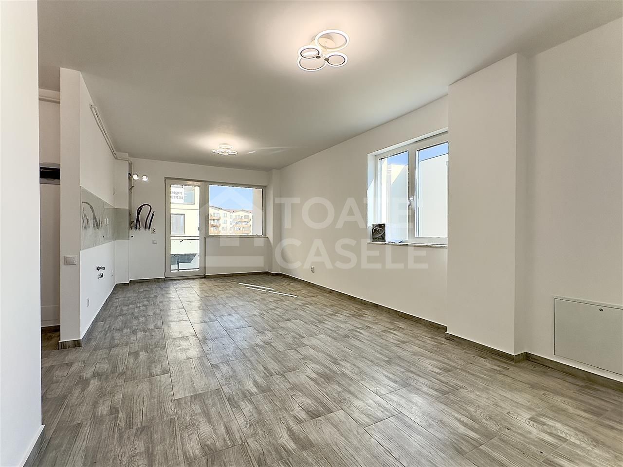 Apartament modern cu 2 camere si 2 balcoane – Floresti, zona Somesului - Poză 1