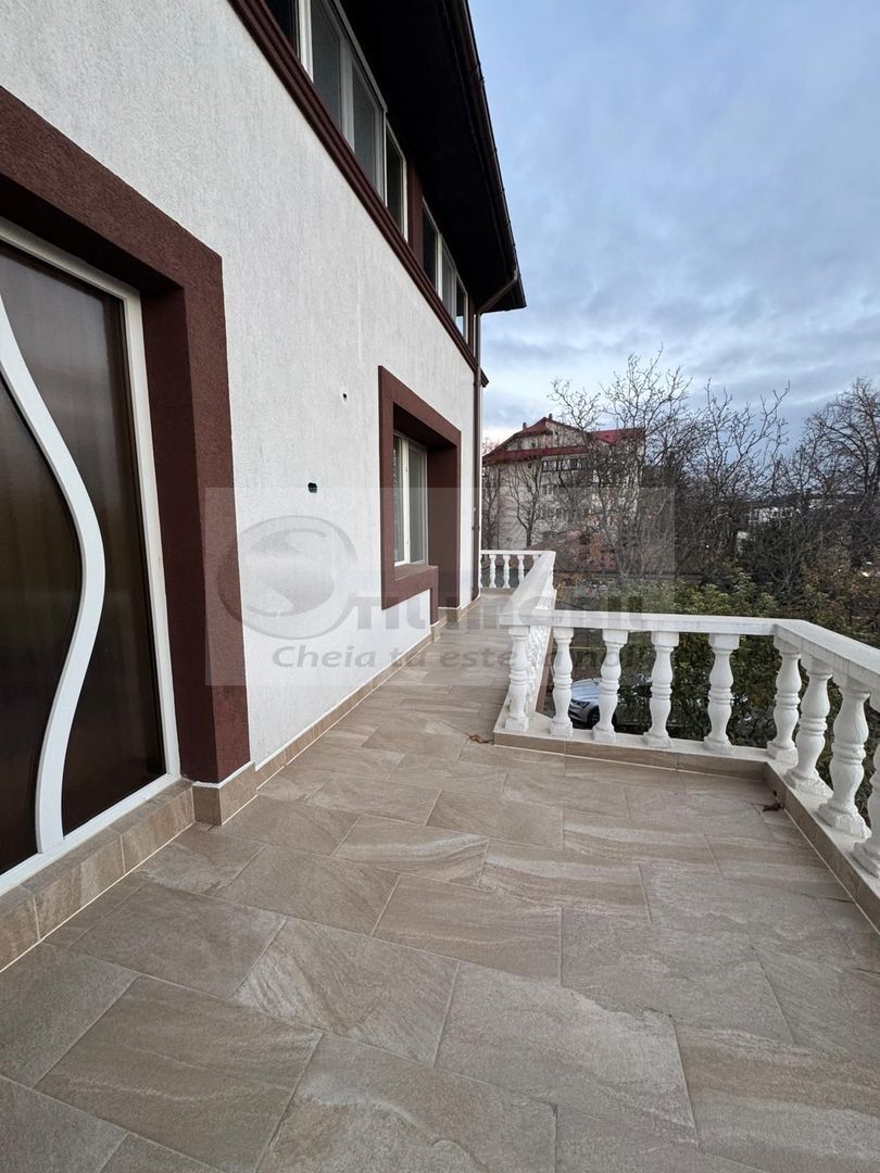 4 camere moderne în vilă - Copou - 140 mp, parcare - 1.250€/lună - Poză 15