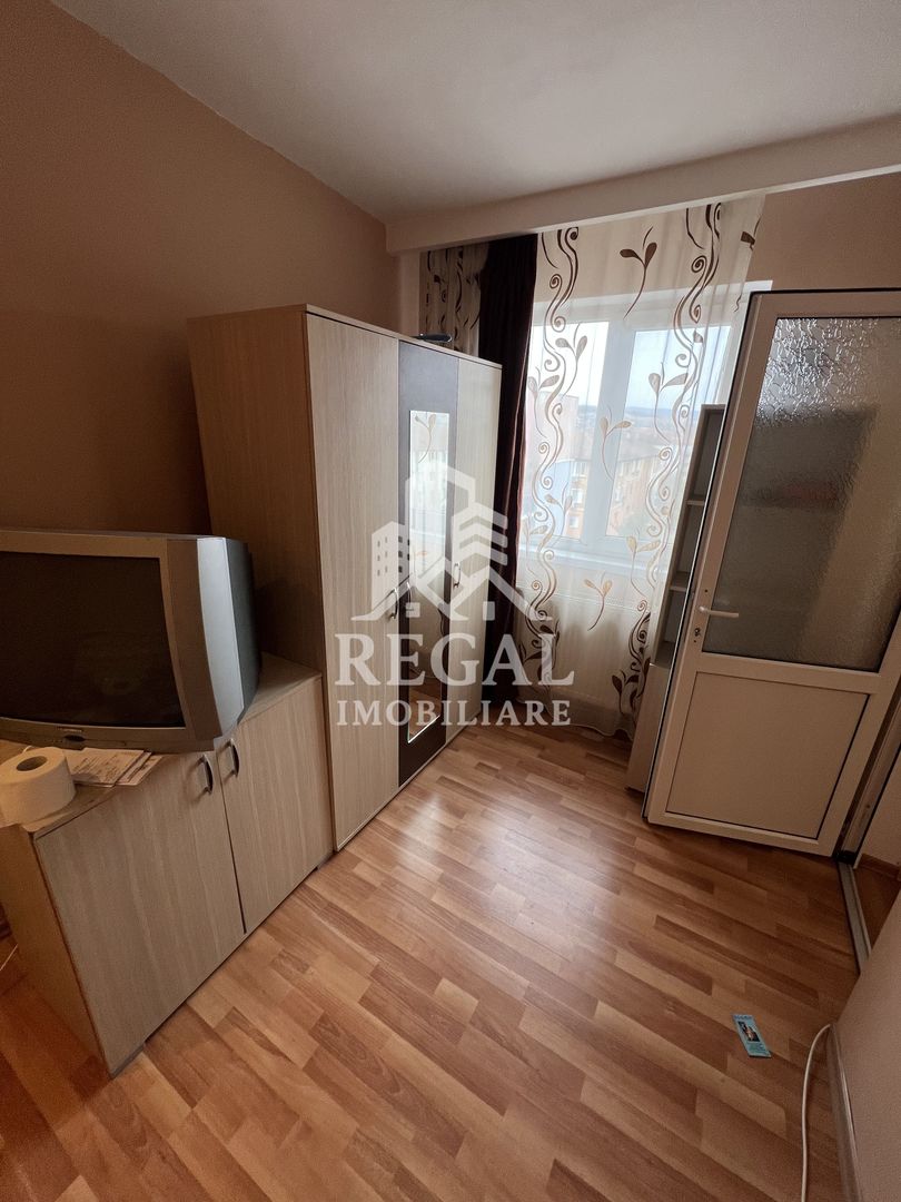 Apartament 2 camere – zonă centrală – ideal pentru locuit sau investiț - Poză 2