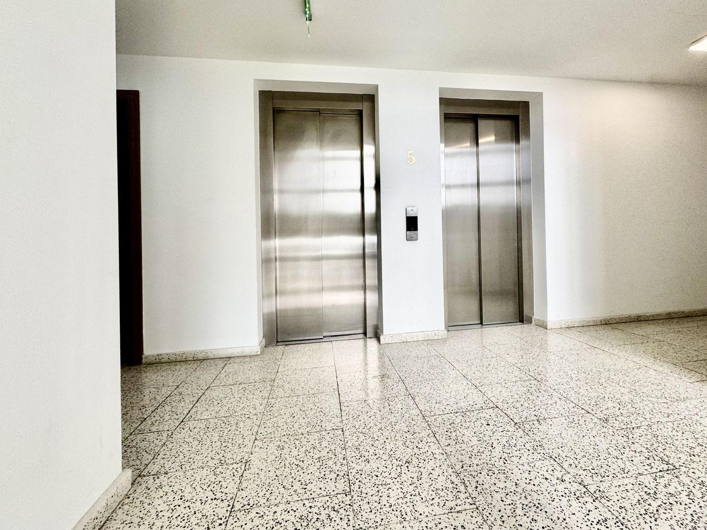 Apartament 2 camere + terasă, natură & liniște — Adora Forest - Poză 18