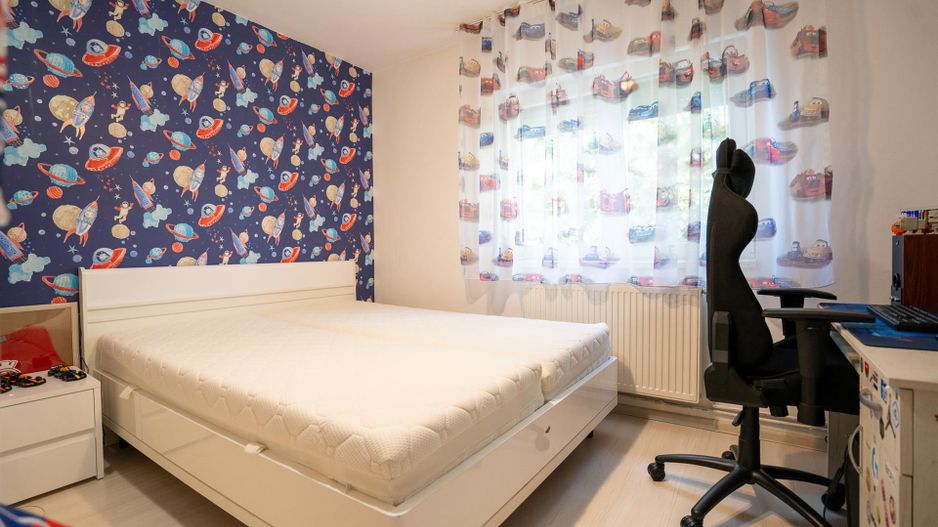 APARTAMENT CU 2 CAMERE DECOMANDAT ZONA ROGERIUS - Poză 3