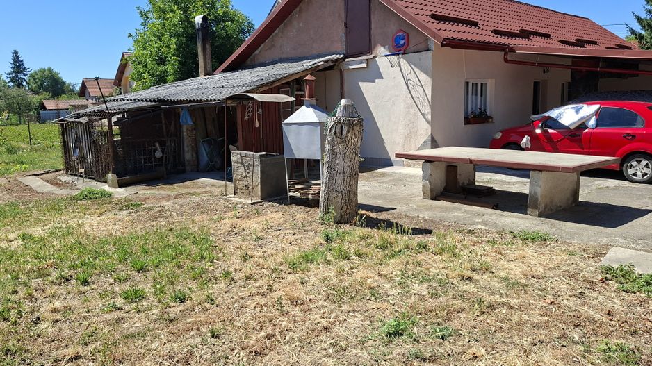 BRASADAS vinde casa 4 cam teren 1400mp zona BOTIZULUI. - Poză 3
