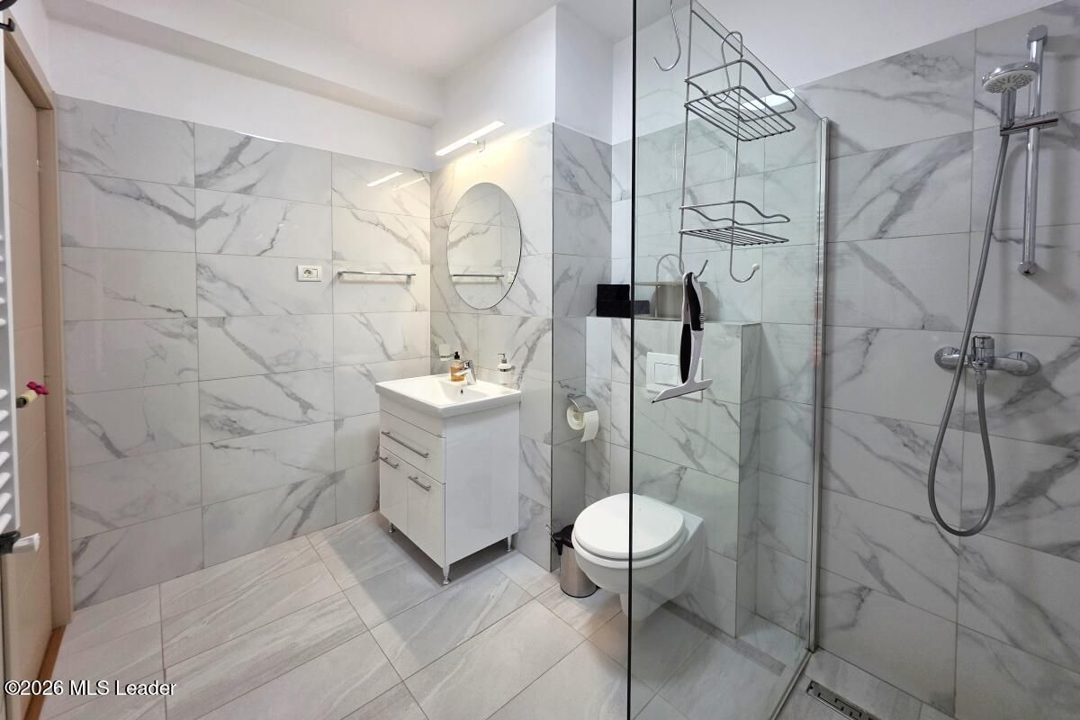 Piata Romana, 4 camere 138 MP total, Etaj 2/9, renovat - utilat, liber - Poză 7