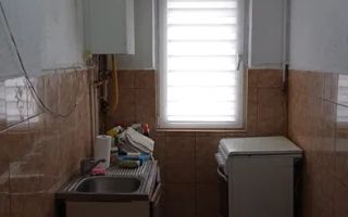 Apartament ideal pentru amenajare, confort 2 sporit – 3 camere, Dâmbu - Poză 4