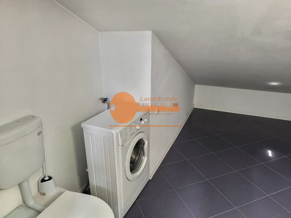 Apartament 2 camere | Mansardă | Parcare | Damaroaia - Poză 12