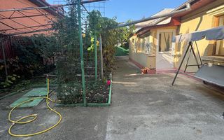 Casă cu garaj și anexe, teren 397 mp – Șoseaua Bălănoaiei - Poză 9