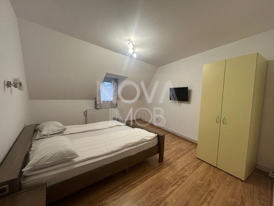 Casa de vanzare 200 mp cu spatiu comercial la parter, strada Lunga - Poză 8