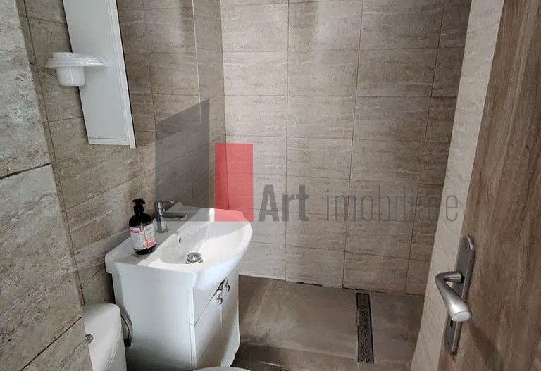 Apartament cu 3 camere de inchiriat in zona Grivita - Poză 4