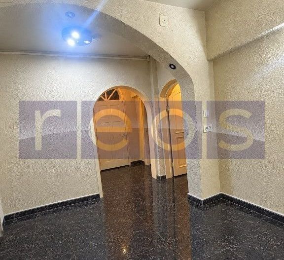 VANZARE 3 CAMERE DECOMANDAT - TIMPURI NOI - Poză 4