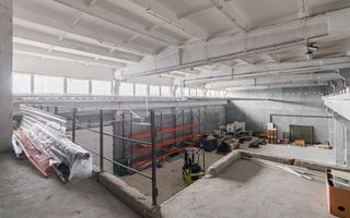 Hala industriala Codlea ,se poate impartii in doua - Poză 6