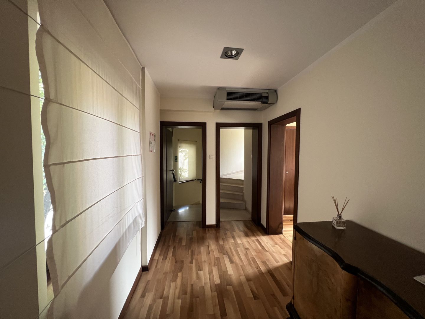 Vila superba Cotroceni - renovata complet premium (COMISION ZERO) - Poză 12