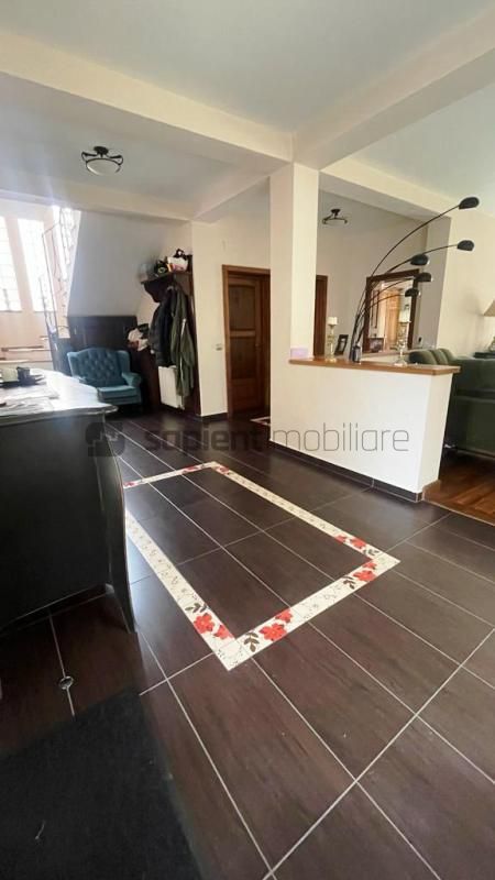 Casa lux in Sinmartin Beverly Hills - Poză 14