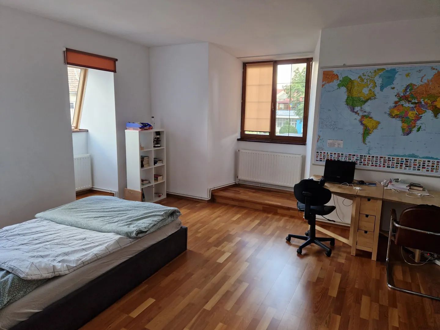 OFERIM SPRE VANZARE SAU ÎNCHIRIERE CASA ULTRA CENTRAL CU 5 CAMERE - Poză 5