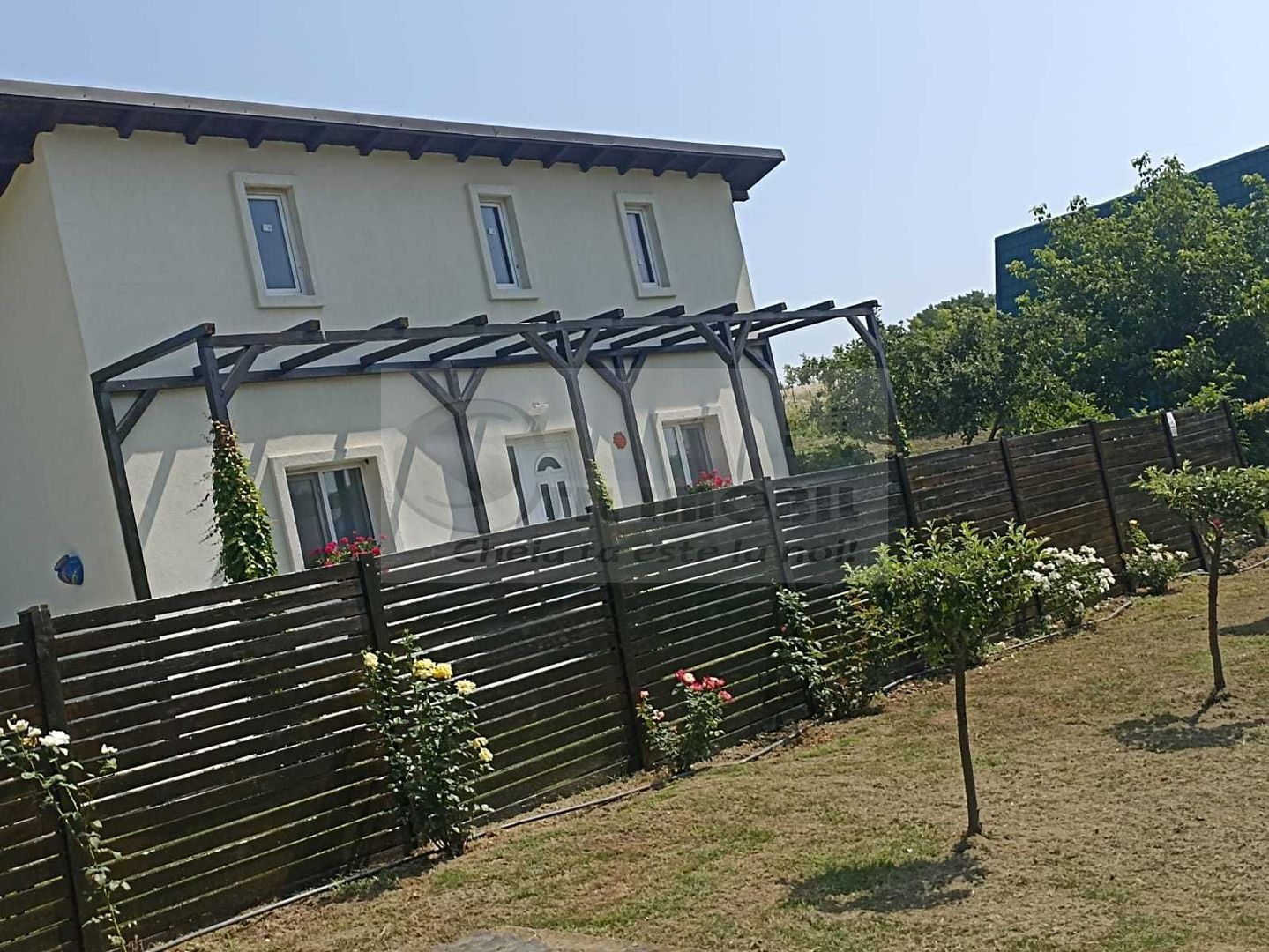 Casa de vanzare in zona linistita - 125.000 euro - Poză 3