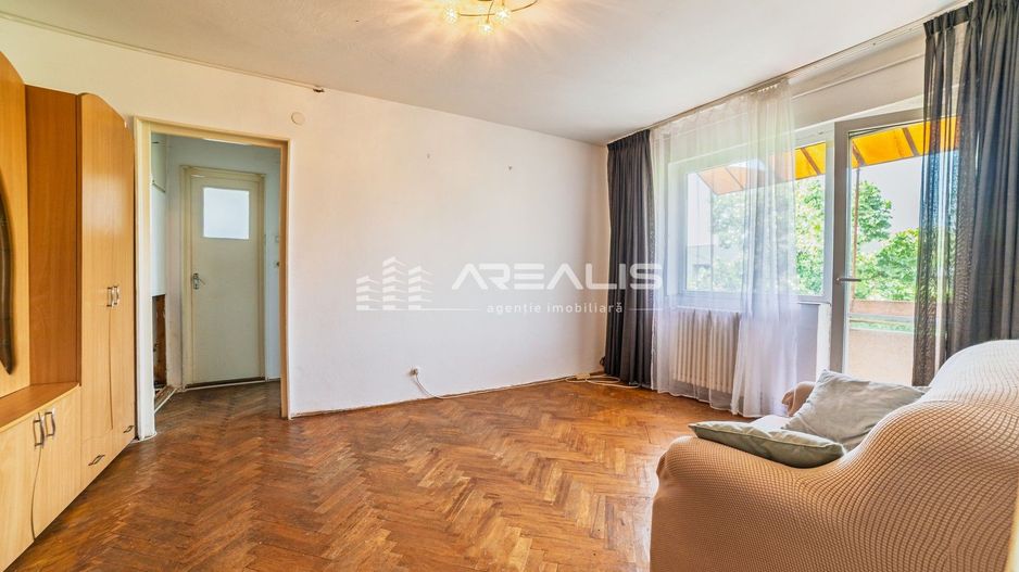 VÂNDUT!!! Apartament 3 camere în zonă centrală - Poză 1
