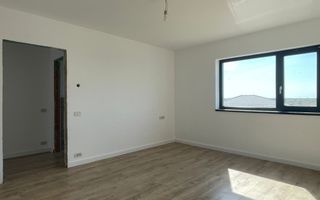 Duplex cu arhitectura deosebita - Mosnita Noua - Poză 8