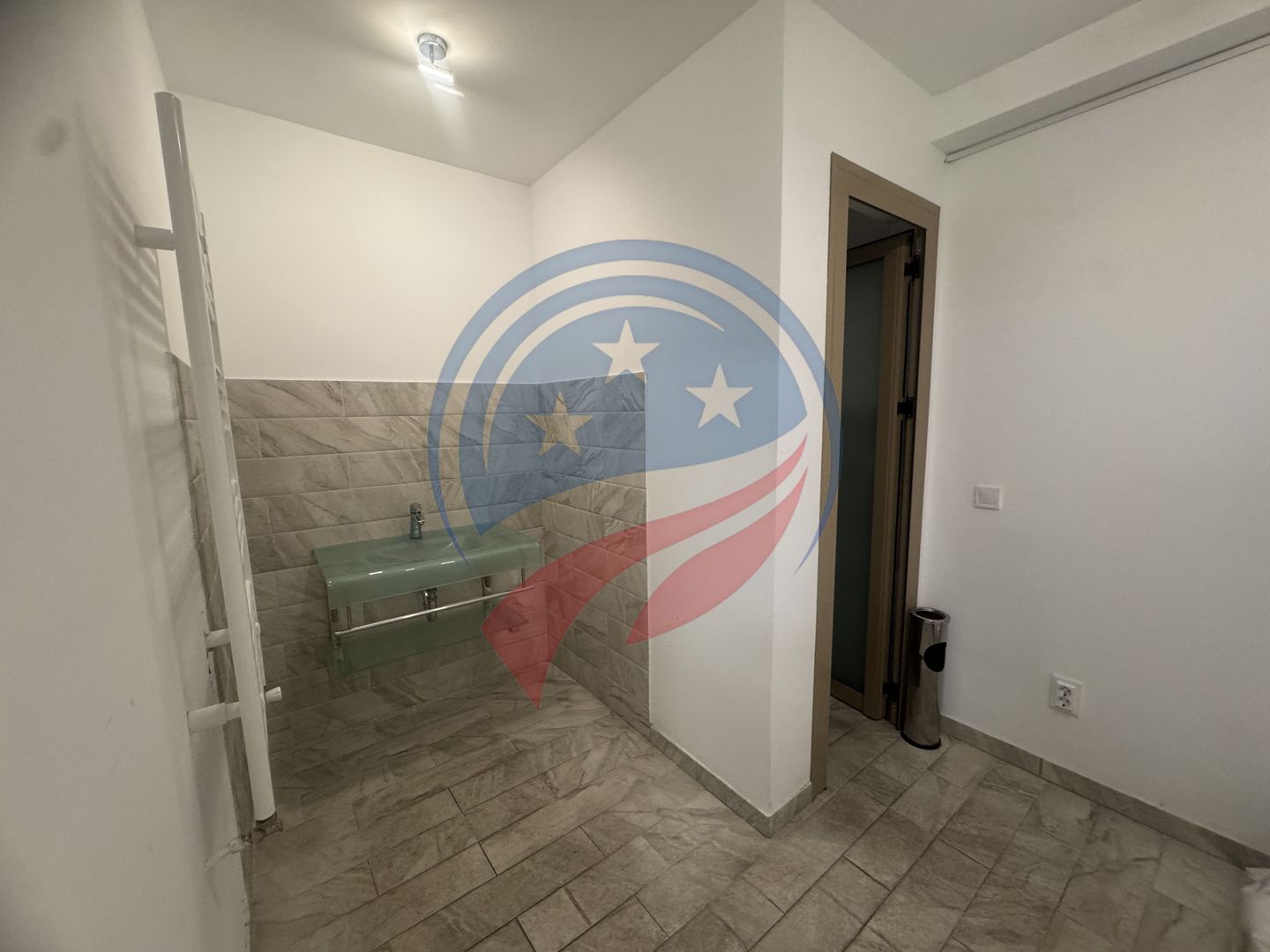 Spațiu comercial modern – Etaj 1 – zona  Promenada - Poză 3