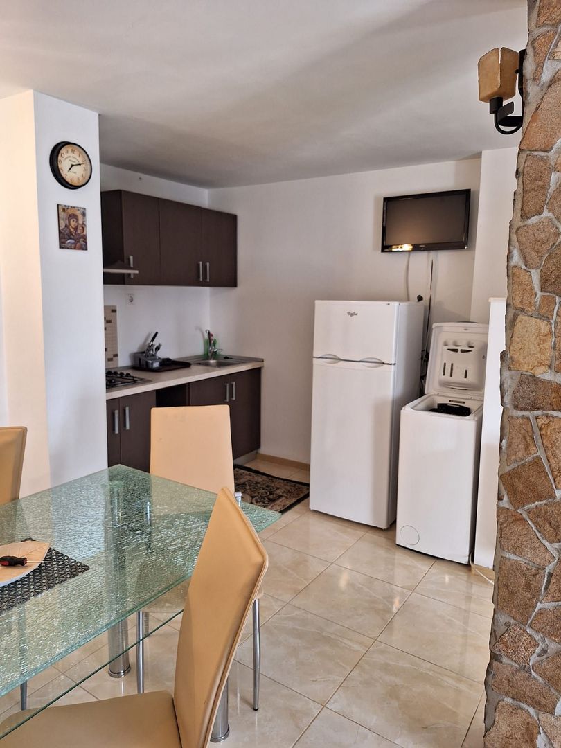Inchiriere apartament la casa, Centru Bascov - Poză 10