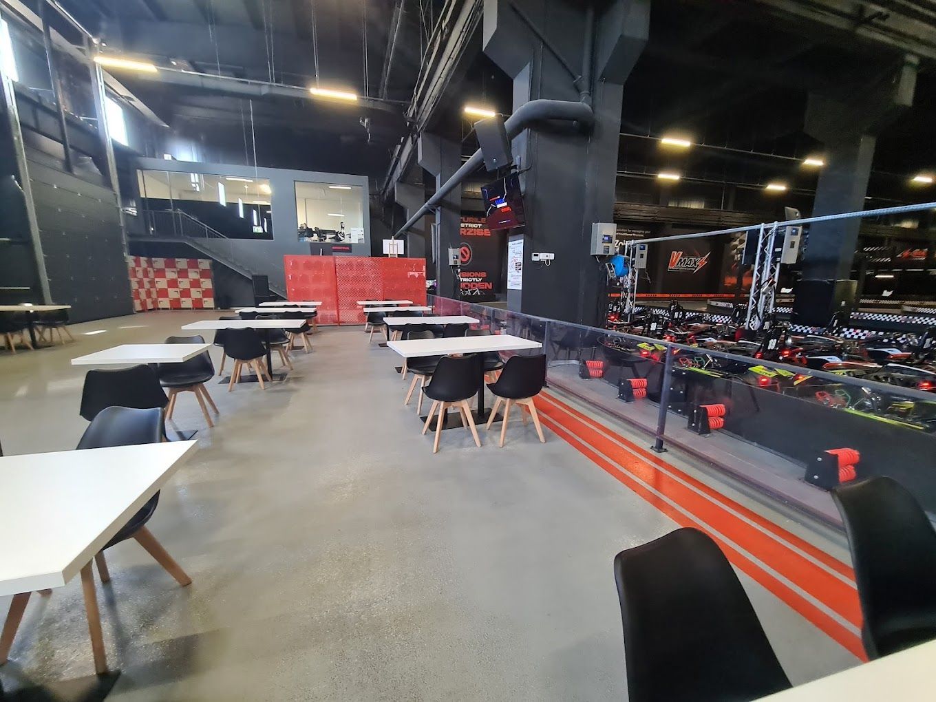 Hală industrială 5.000 mp de vânzare, Titan, H 11,6 m, randament 8% - Poză 6