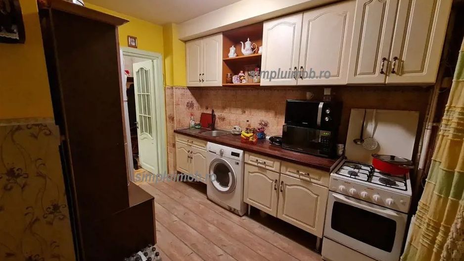 Apartament 3 camere Ozana Titan  66 mp  Etaj 1  Ideal familie - Poză 1