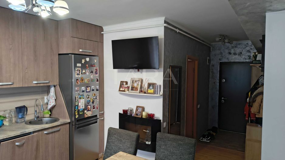 Apartament mobilat și utilat complet, cu parcare, Baciu – zona Regal. - Poză 2