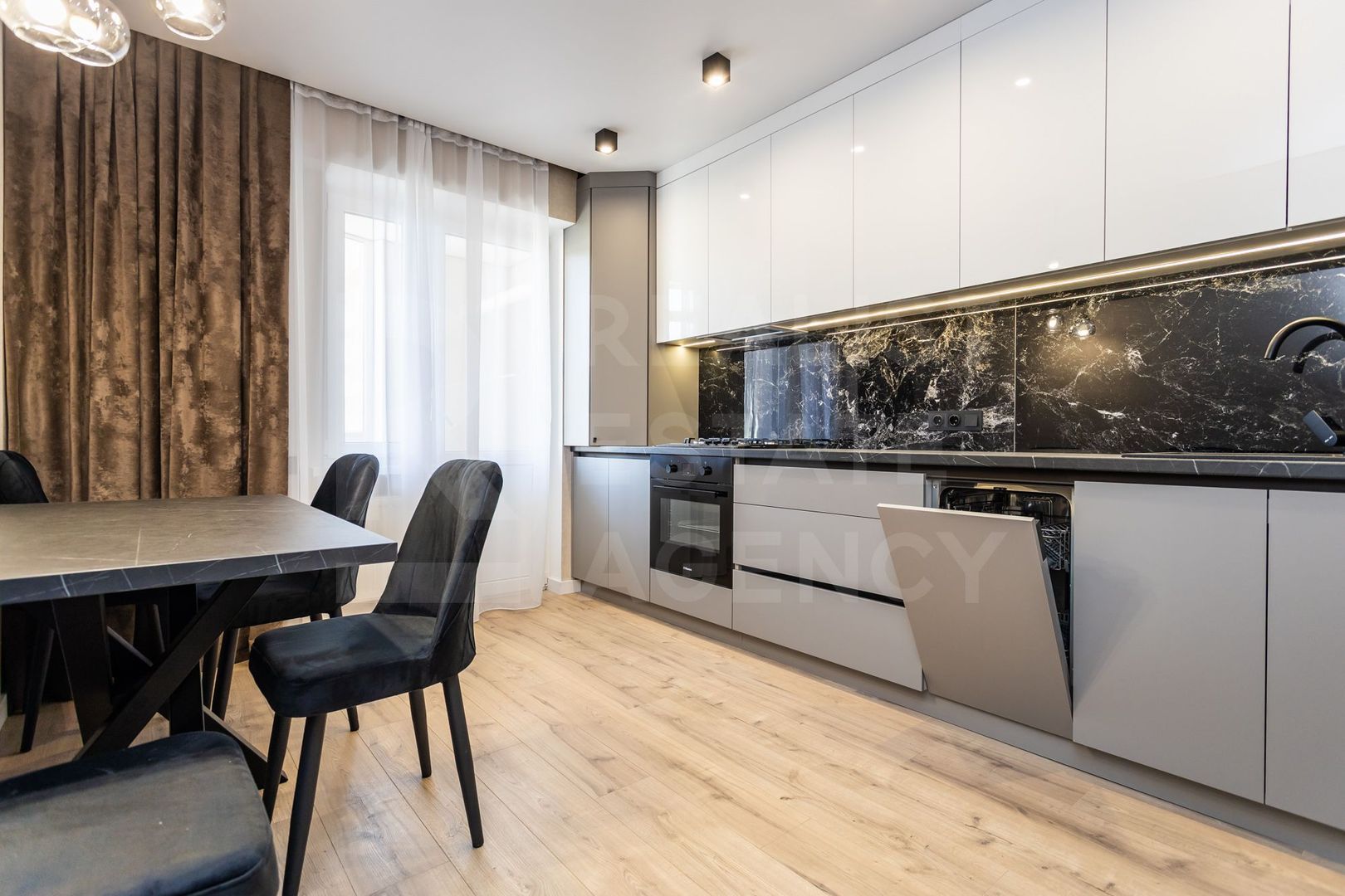 Vânzare, apartament, 2 camere, str. Ginta Latină, sectorul Ciocana - Poză 6