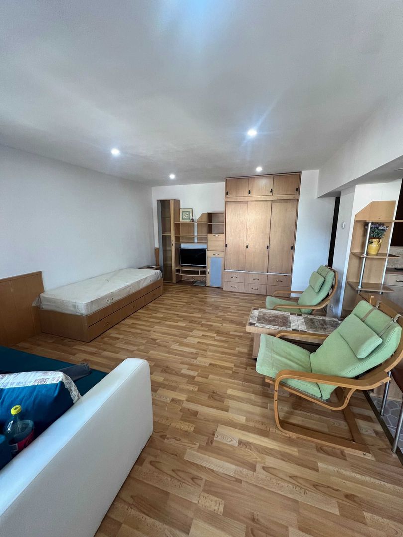 Studio 45MP cu centrala proprie intersectia Bd.ului Ferdinand cu Sos. Pantelimon - Poză 1
