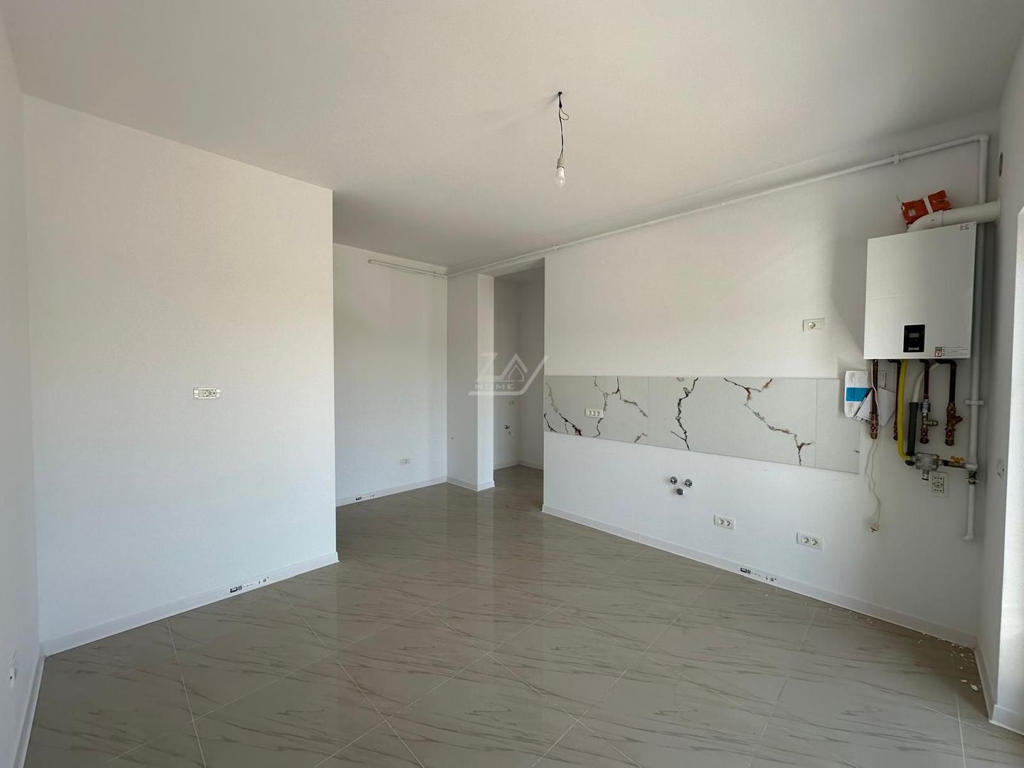 Bloc la asfalt. Gradina 15 mp. Loc de parcare. - Poză 2