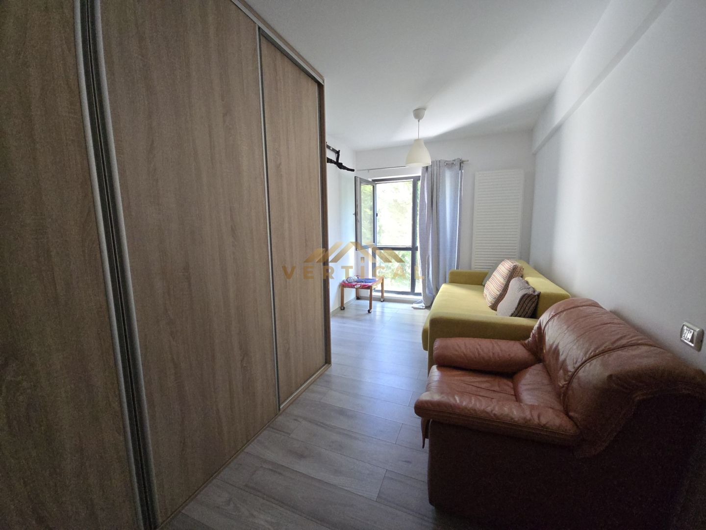 Vila duplex de vanzare / Intrare comuna Berceni - Poză 7