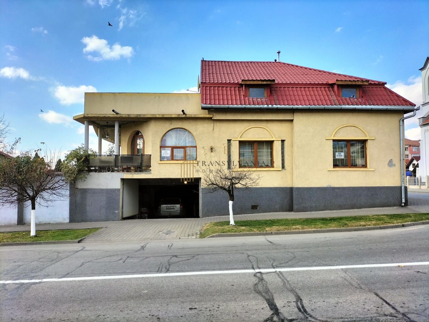 Casa in zona ultracentrala in orasul Blaj - Poză 1