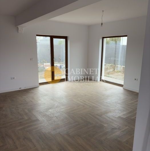 Casa PREMIUM la Asfalt - Garaj - 4 camere 2 bai - INTABULATA - Poză 4