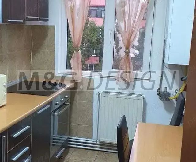 Apartament cu 2 camere  Dambovit cu centrala - Poză 3