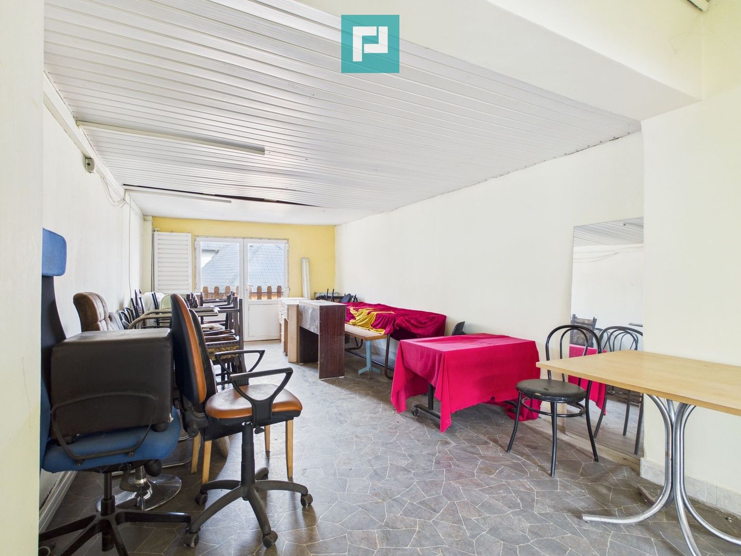 Proprietate multifuncţională central Arad - Poză 14