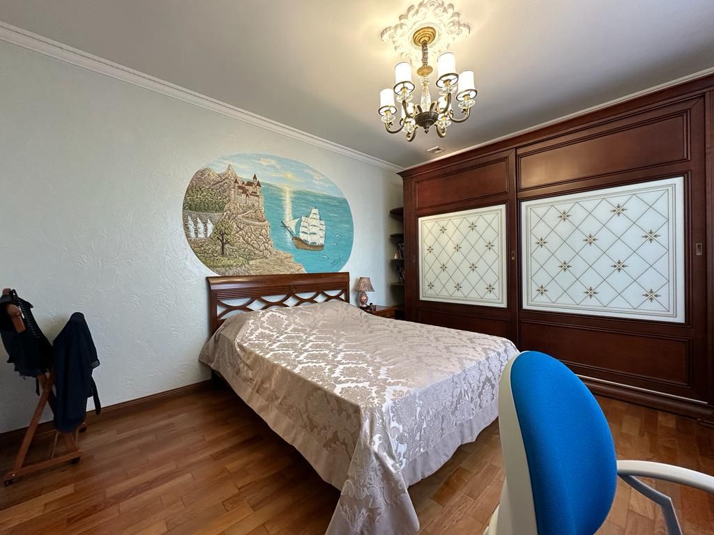Casă în Buiucani, de vânzare, cu suprafața de 338m2. Pe teren de 14 ari. - Poză 16