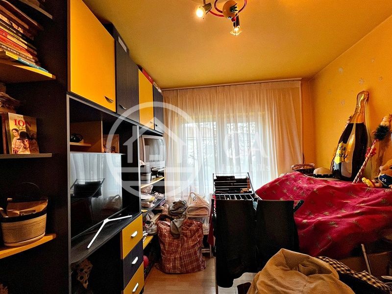 Apartament de vânzare cu 3 camere în zona Ioșia, Oradea - Poză 11