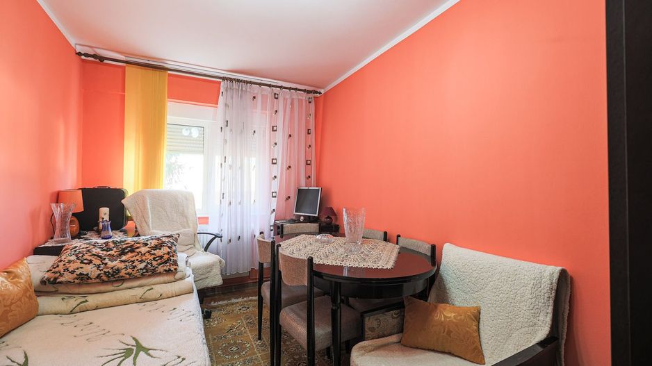 Apartament, la etajul 1, cu balcon spre zona verde, malul Muresului - Poză 7