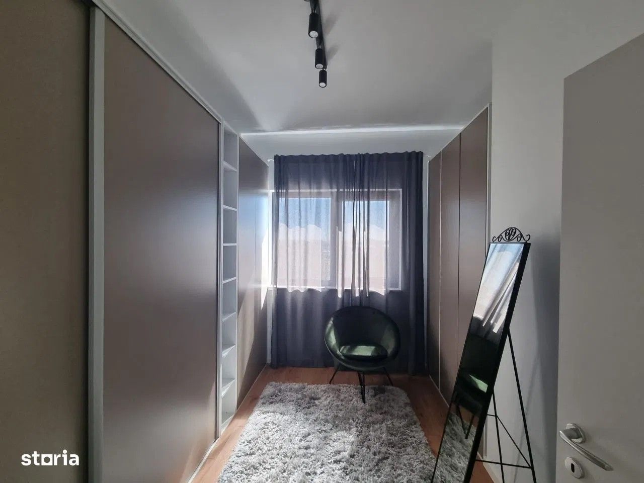 Apartament cu 3 camere Tunari-Otopeni - Poză 3