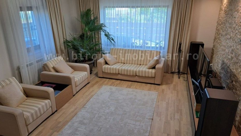 Vânzare Vilă S+P+1+Pod Înalt – Intrare Cumpăna, Zona Movila - Poză 1