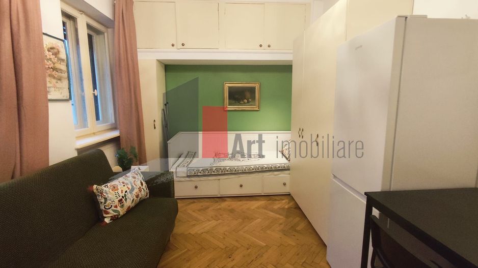 Garsoniera de inchiriat in zona Magheru (ultracentral) - Poză 1