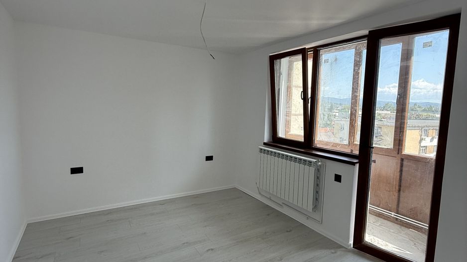 Apartament 3 camere renovat ca la carte zona OMV Campina - Poză 3