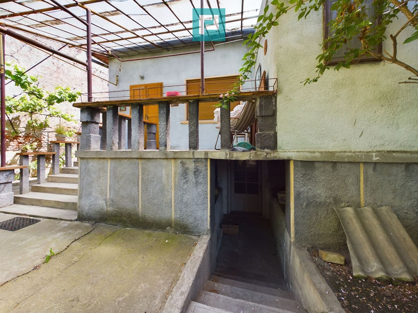 Casă pe strada Petru Rareș - Poză 6