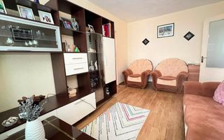 De vânzare – Apartament 3 Camere Zona de jos - Poză 2