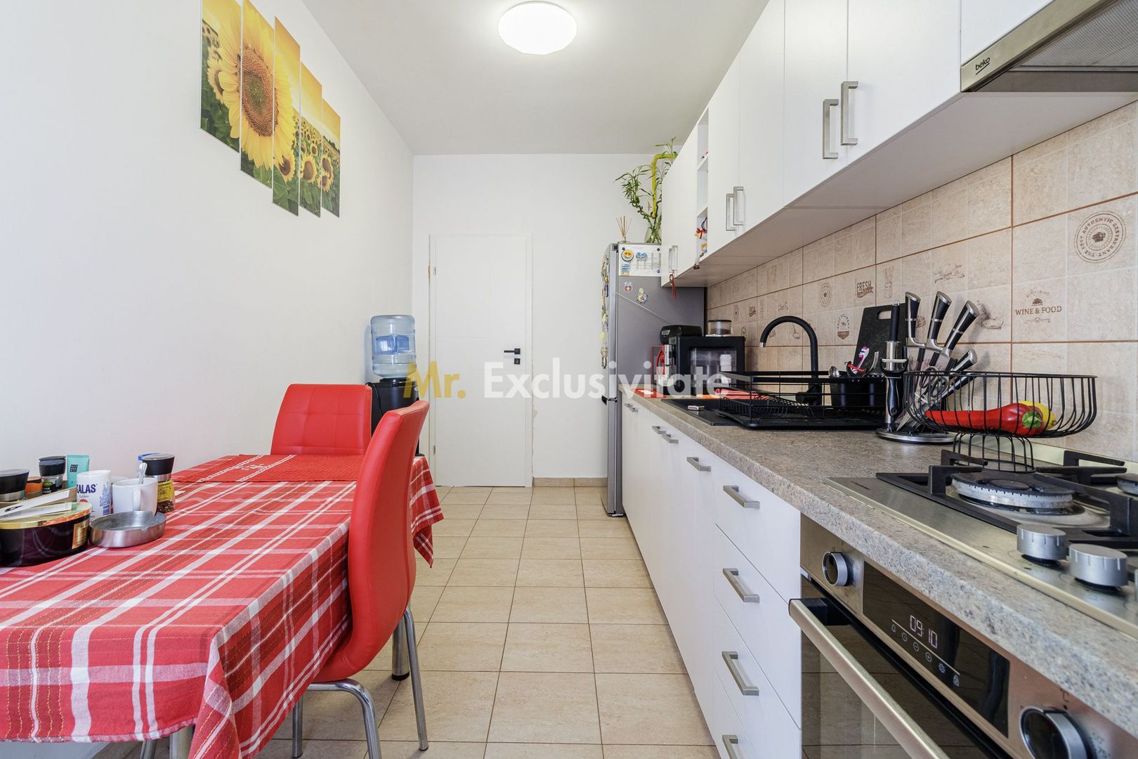 2 camere Apusului-Bacriului cu loc de parcare - Poză 3