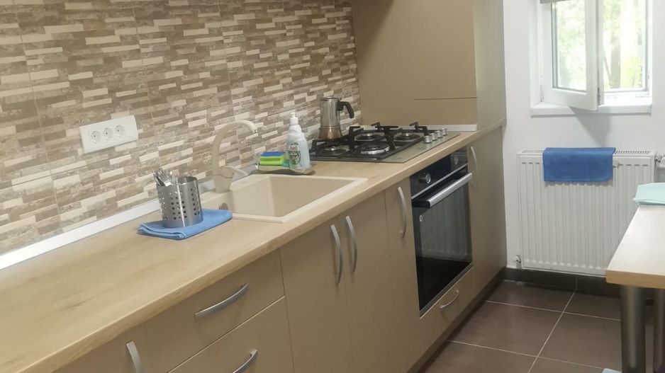 GARSONIERA - APARATORI, PET-FRIENDLY, BUCATARIE INCHISA, CENTRALA - Poză 1