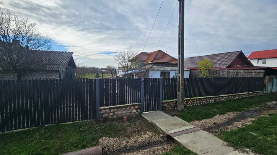 Casa si teren 3500 mp, Stefanesti - Golesti - Poză 6